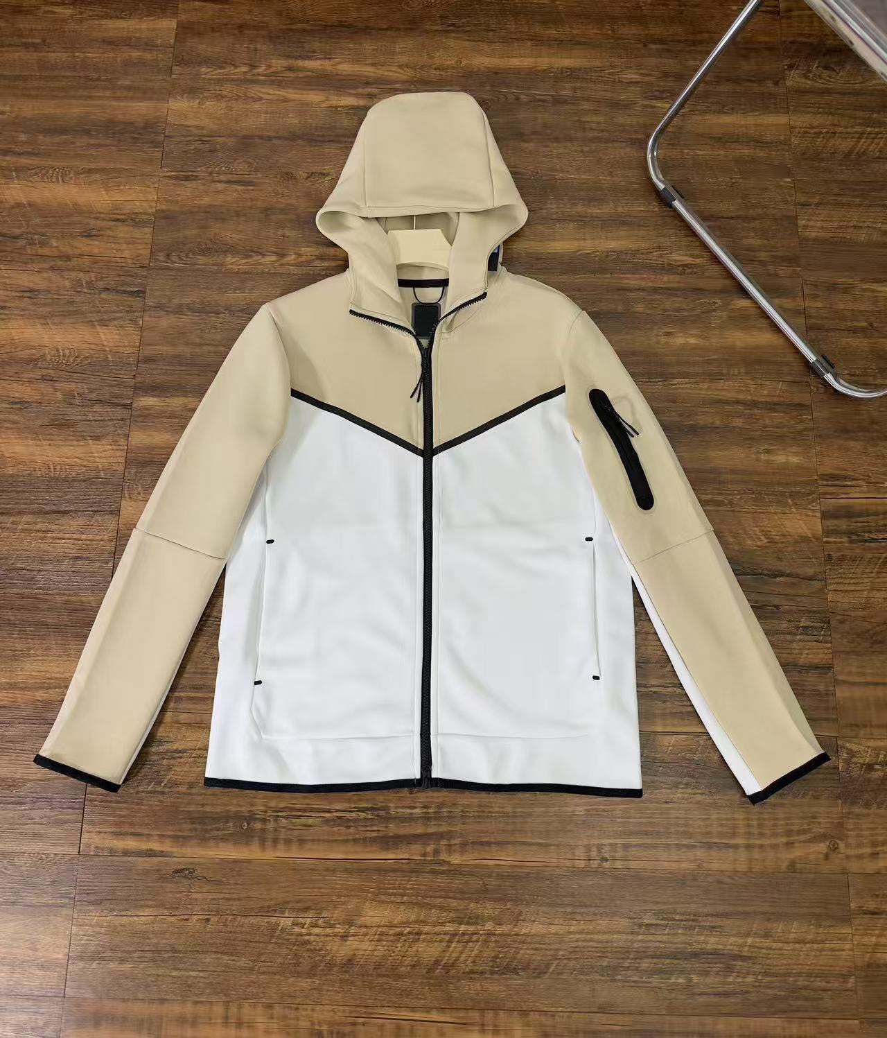 Men's Hooded Sports Tracksuit
