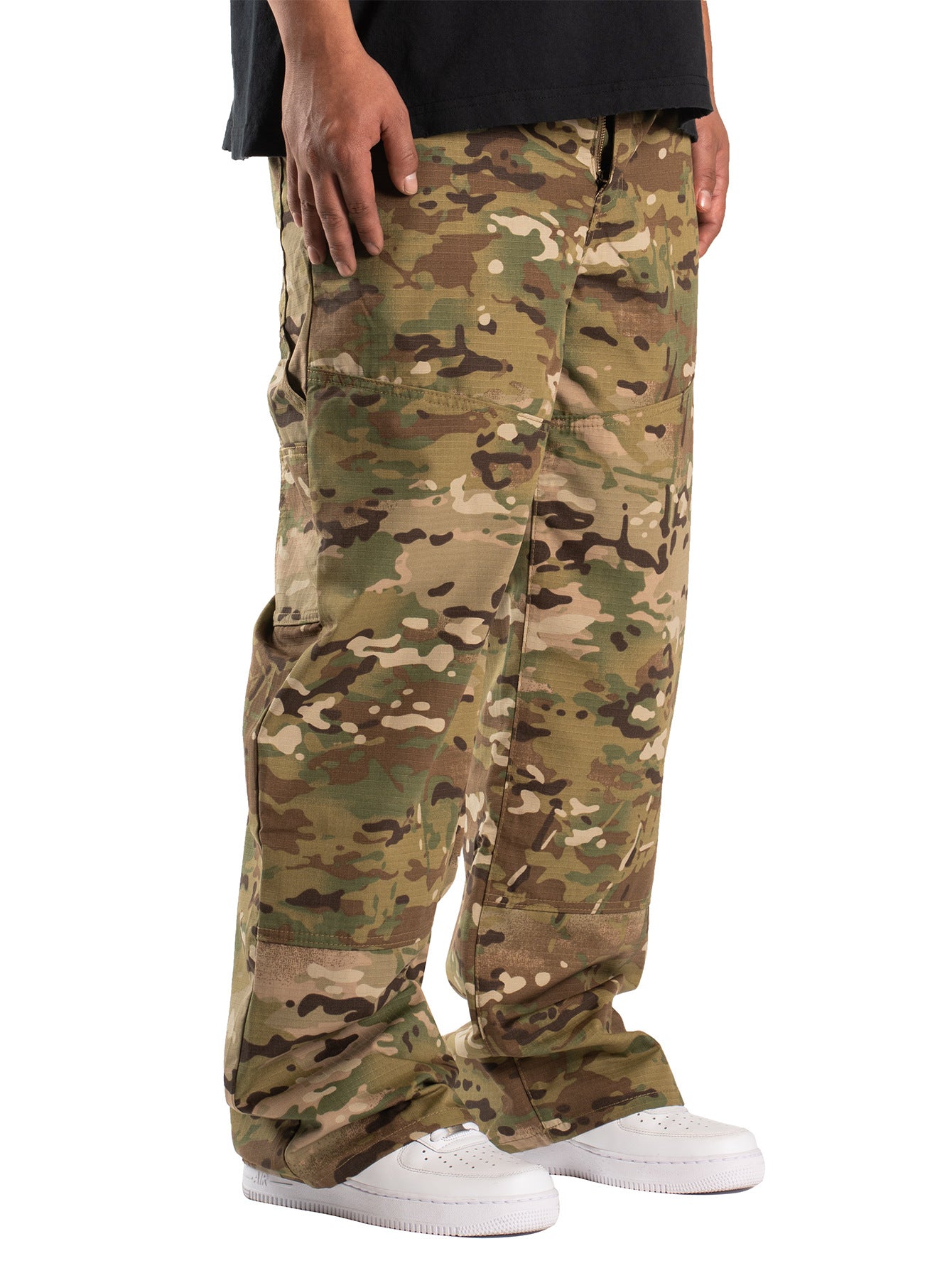 Men's camouflage cargo pants